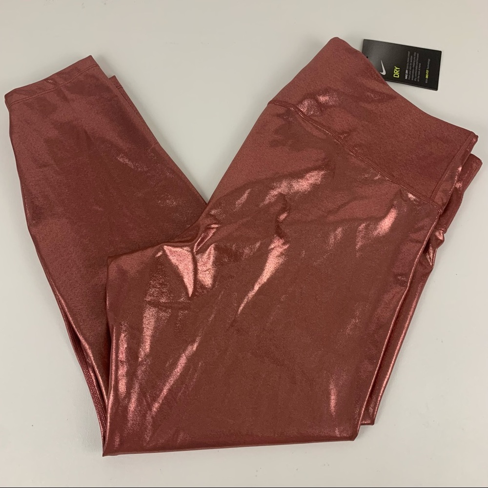 Nike Dry Performance Sportswear Leggings. S26